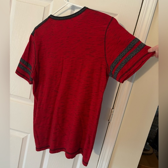 Vertical large sport red w/ gray stone color w pocket + buttons. - Picture 6 of 10